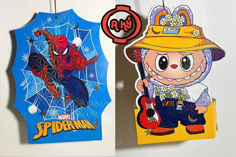 lồng đèn phản quang siêu nhân nhện